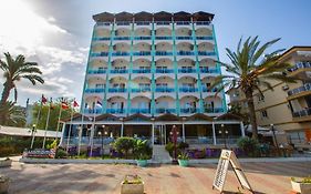 Grand Hermes Hotel  2*